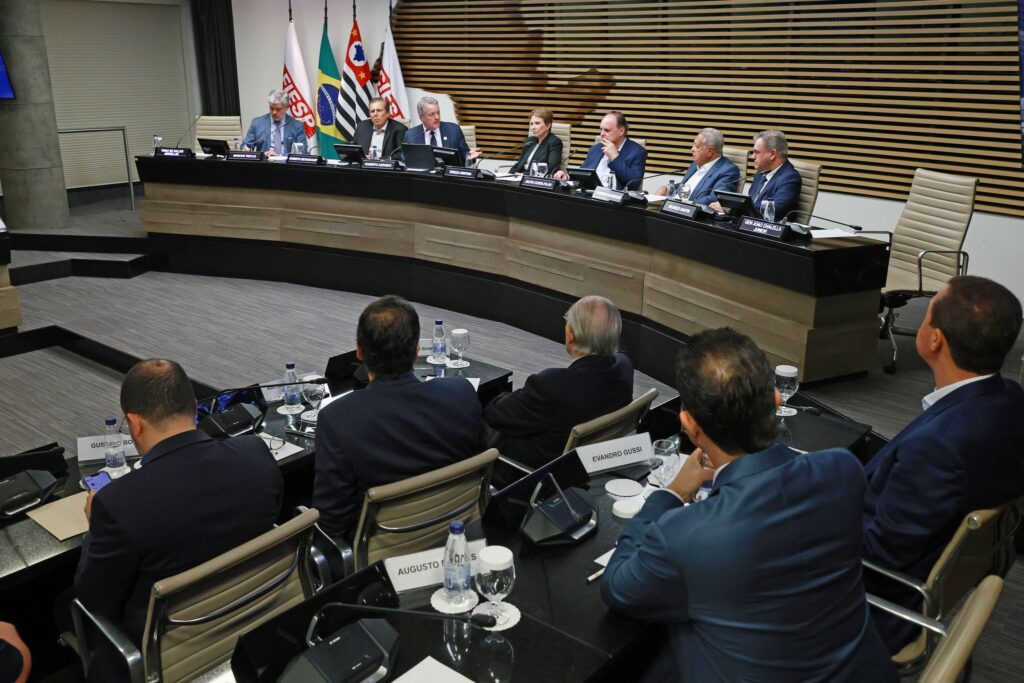 Conflito no Oriente Médio pressiona agronegócio brasileiro e acende alerta no setor, diz Tereza Cristina Conflito no Oriente Médio pressiona agronegócio brasileiro e acende alerta no setor, diz Tereza Cristina