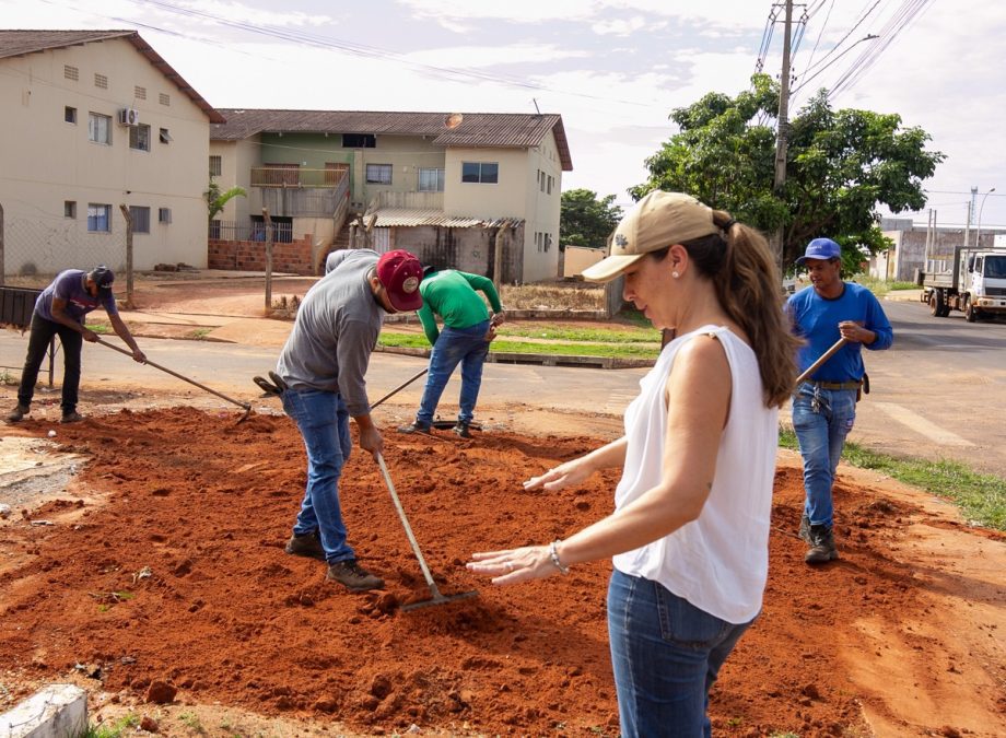 Prefeitura disponibiliza caçambas e contêineres no Novo Oeste para incentivar o descarte correto de lixo