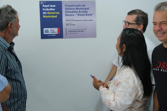 Prefeito Dr. Cassiano Maia inaugura novo velório no Distrito de Arapuá