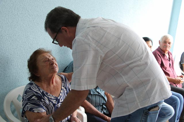 Prefeito Dr. Cassiano Maia inaugura novo velório no Distrito de Arapuá