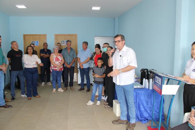 Prefeito Dr. Cassiano Maia inaugura novo velório no Distrito de Arapuá
