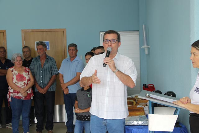 Prefeito Dr. Cassiano Maia inaugura novo velório no Distrito de Arapuá