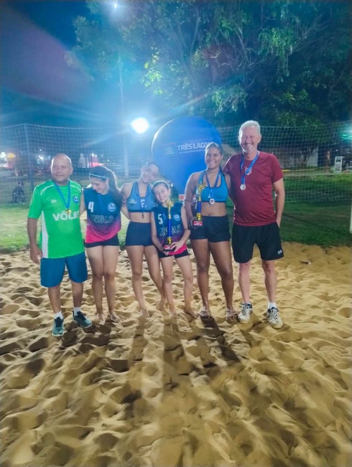 Colégio Anglo é o grande vencedor do Vôlei de praia feminino do JETs