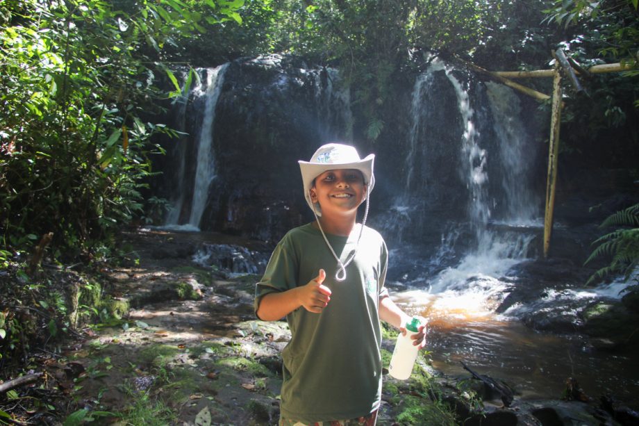Crianças e adolescentes da Patrulha Florestinha vivenciam educação ambiental no Parque Natural Municipal do Pombo
