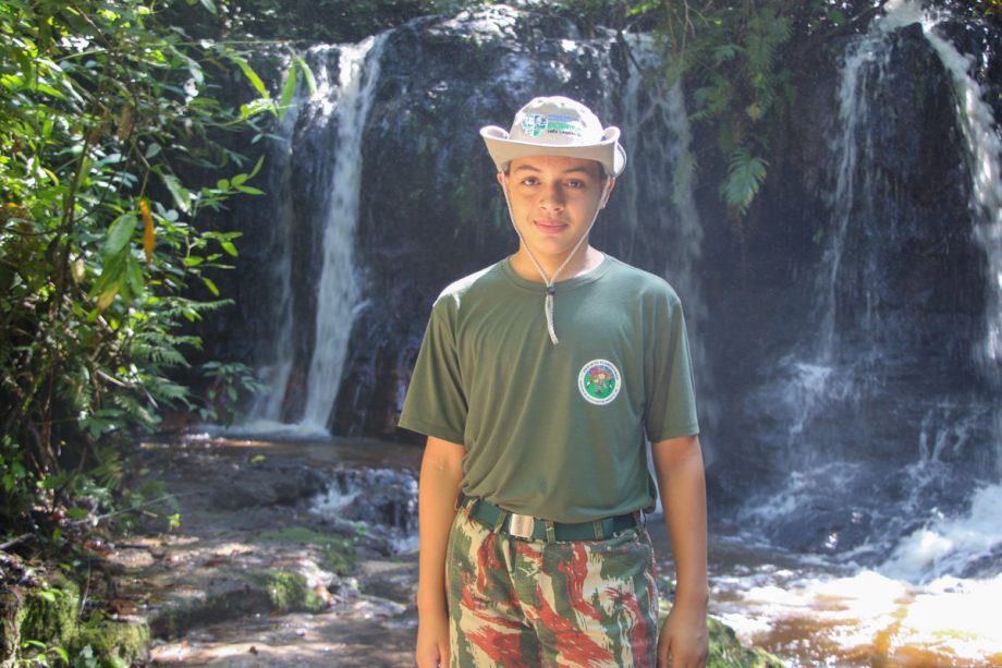 Crianças e adolescentes da Patrulha Florestinha vivenciam educação ambiental no Parque Natural Municipal do Pombo