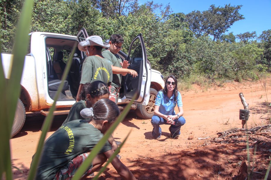 Crianças e adolescentes da Patrulha Florestinha vivenciam educação ambiental no Parque Natural Municipal do Pombo
