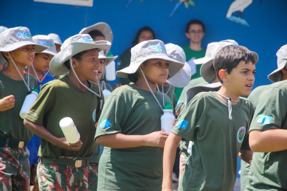 Crianças e adolescentes da Patrulha Florestinha vivenciam educação ambiental no Parque Natural Municipal do Pombo