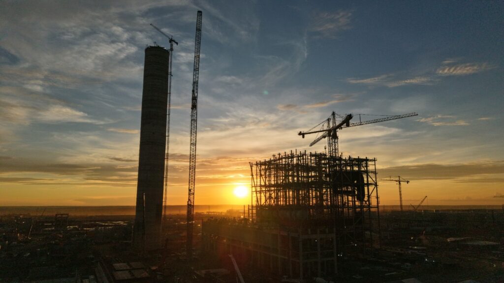 1 ano da Pedra Fundamental do Projeto Sucuriú: obra atinge 54% e mobiliza 11 mil trabalhadores em Inocência (MS) 1 ano da Pedra Fundamental do Projeto Sucuriú: obra atinge 54% e mobiliza 11 mil trabalhadores em Inocência (MS)