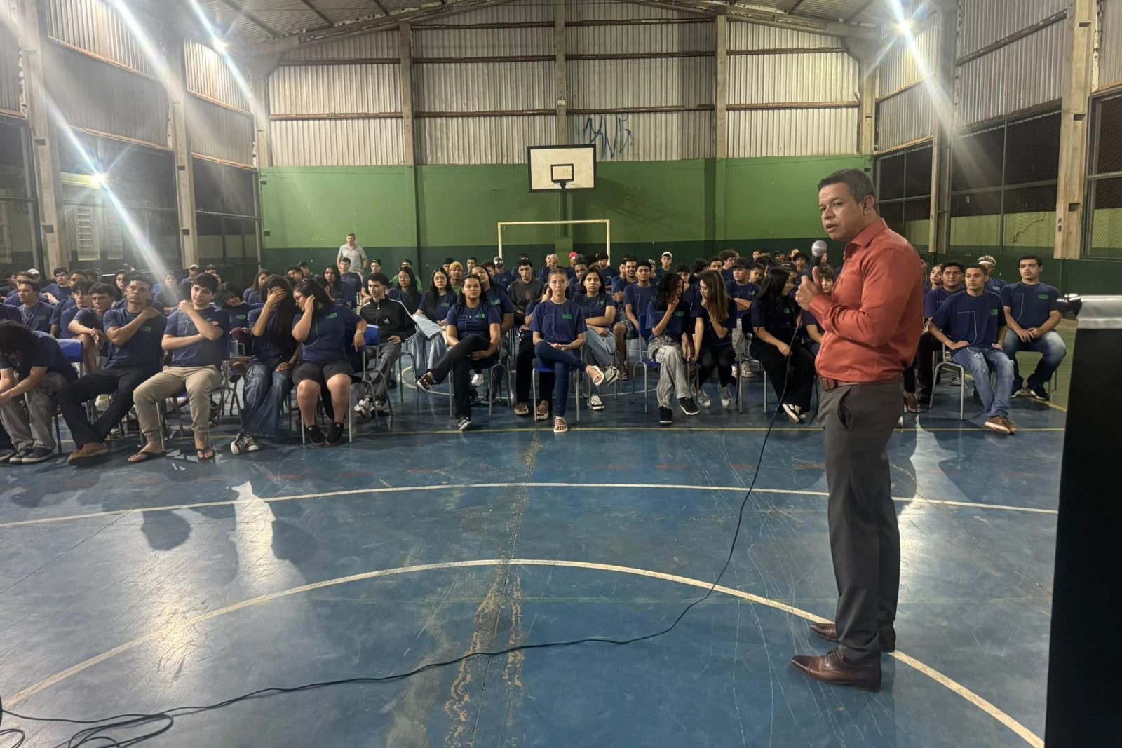 Semana da Mulher movimenta escola com debates sobre direitos, autoestima e segurança