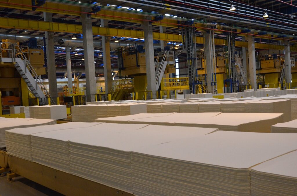 Suzano vende 12,7 milhões de toneladas de celulose pela primeira vez na história