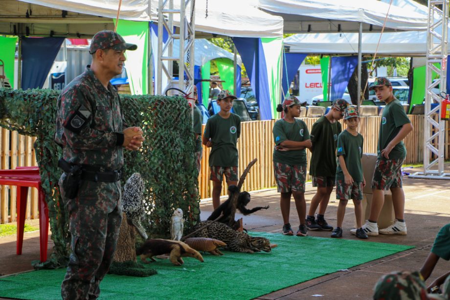 EDUCAÇÃO AMBIENTAL – Alunos da REME e SCFV Florestinha visitam o 15º Torneio de Pesca Esportiva em Três Lagoas