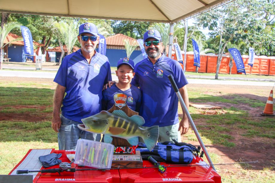 EDUCAÇÃO AMBIENTAL – Alunos da REME e SCFV Florestinha visitam o 15º Torneio de Pesca Esportiva em Três Lagoas