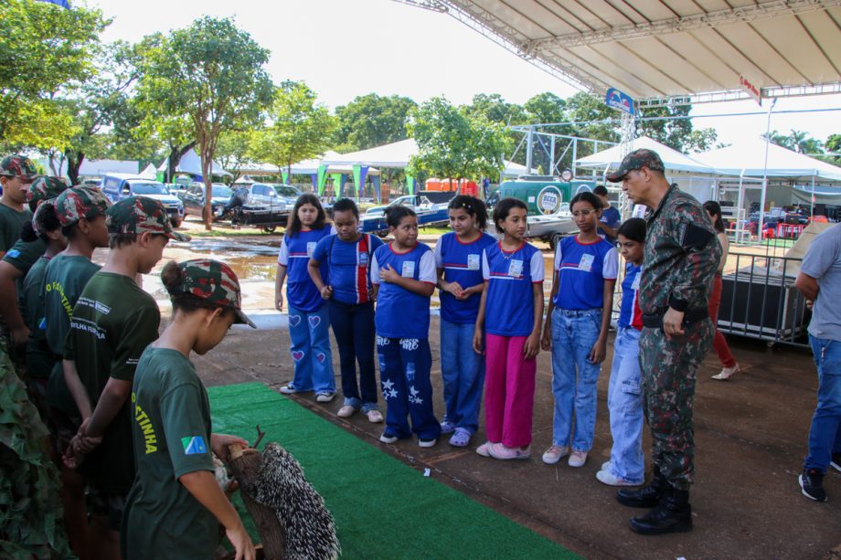 EDUCAÇÃO AMBIENTAL – Alunos da REME e SCFV Florestinha visitam o 15º Torneio de Pesca Esportiva em Três Lagoas
