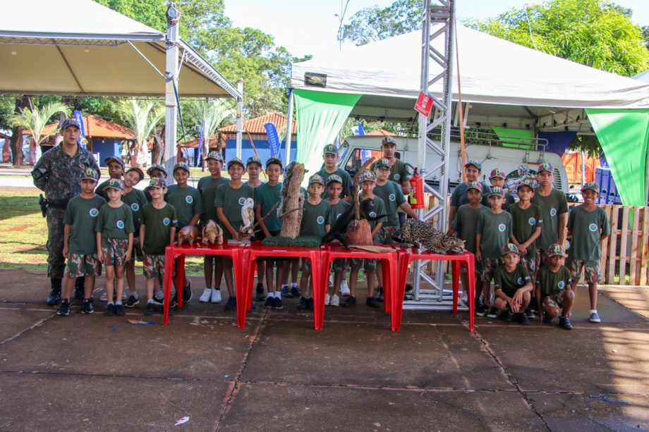 EDUCAÇÃO AMBIENTAL – Alunos da REME e SCFV Florestinha visitam o 15º Torneio de Pesca Esportiva em Três Lagoas