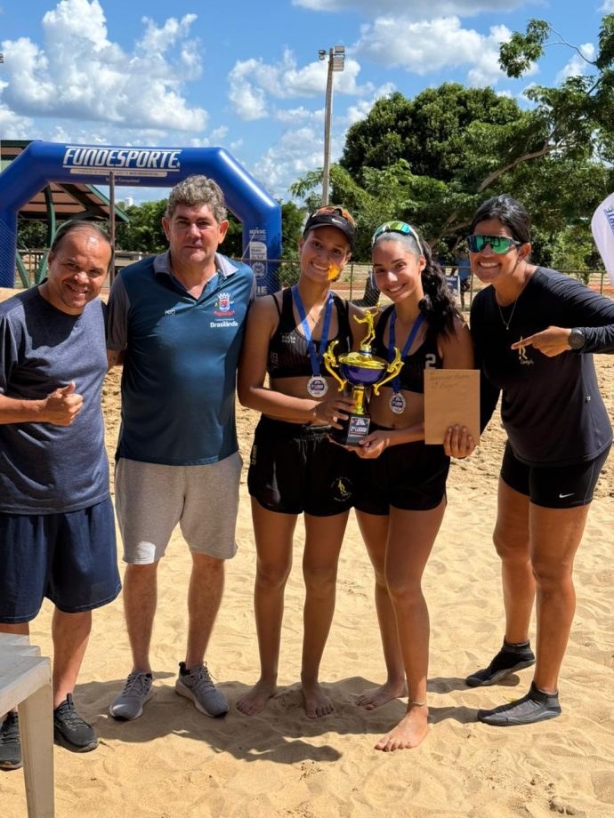 Atletas do Vôlei de Praia garantem primeiro e segundo lugar em torneio de Brasilândia