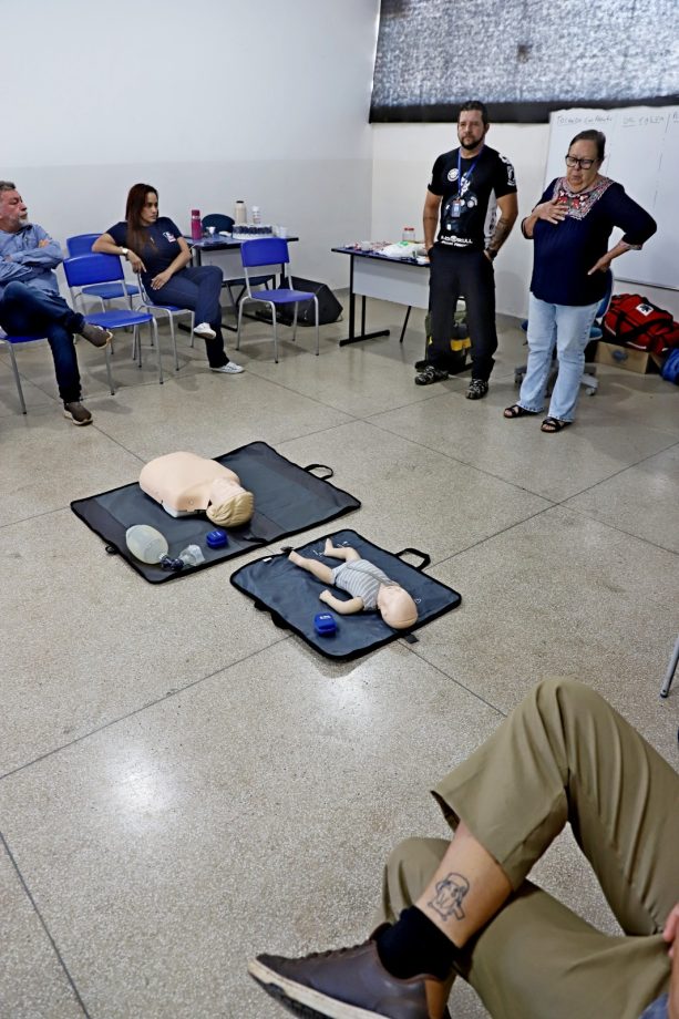 Curso de primeiros socorros capacita profissionais do turismo em Três Lagoas