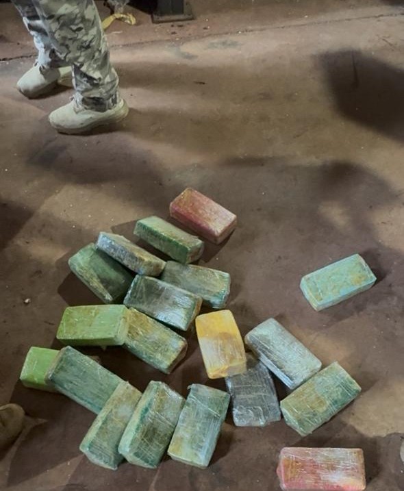 Polícia Civil incinera 8 toneladas de drogas na fronteira com o Paraguai