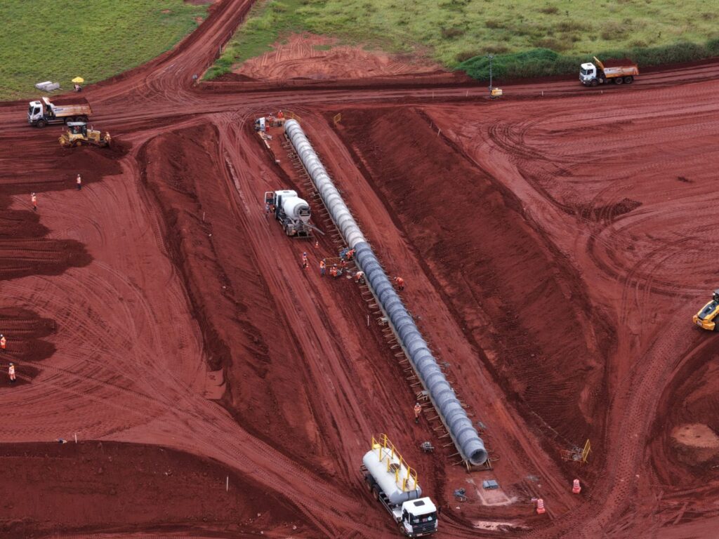 Ferrovia da Arauco avança em ritmo acelerado e consolida nova era logística para a celulose em MS Ferrovia da Arauco avança em ritmo acelerado e consolida nova era logística para a celulose em MS