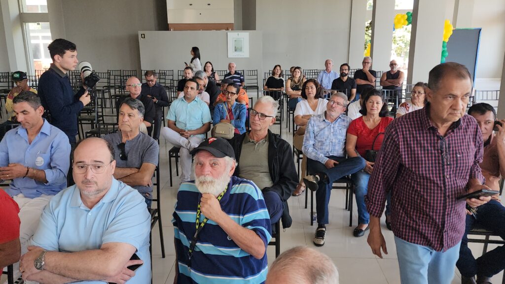 Amigos Republicanos reúnem lideranças e apoiadores de Dr. Paulo Veron em Três Lagoas