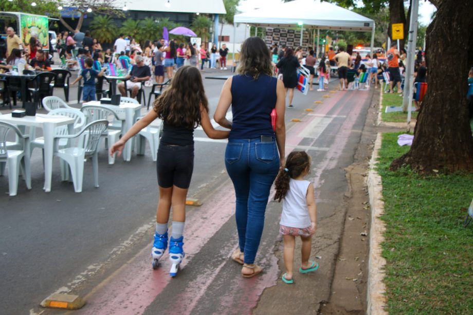 Vacinação ganha destaque durante “A Rua É Nossa” e ação imuniza 390 pessoas em Três Lagoas Vacinação ganha destaque durante “A Rua É Nossa” e ação imuniza 390 pessoas em Três Lagoas