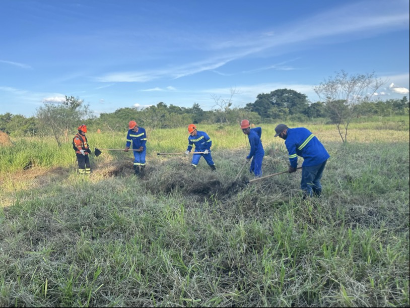 Com a aproximação da estiagem, comunidade de Brasilândia e CESP reforçam preparo contra incêndios florestais Com a aproximação da estiagem, comunidade de Brasilândia e CESP reforçam preparo contra incêndios florestais