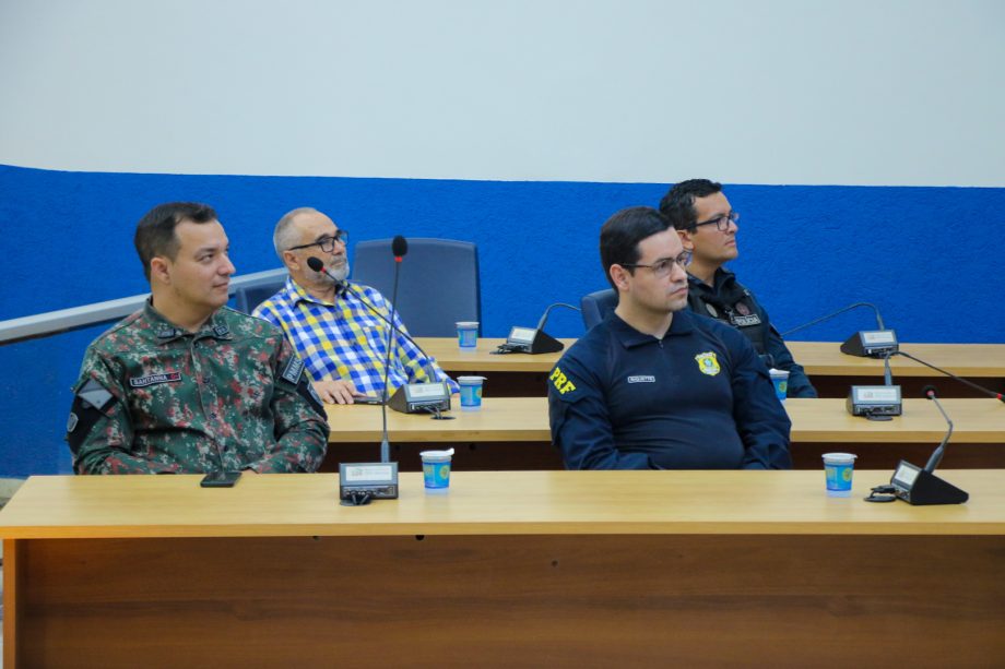 Curso da Defesa Civil reúne voluntários e comunidade para capacitação em gestão de riscos e desastres Curso da Defesa Civil reúne voluntários e comunidade para capacitação em gestão de riscos e desastres