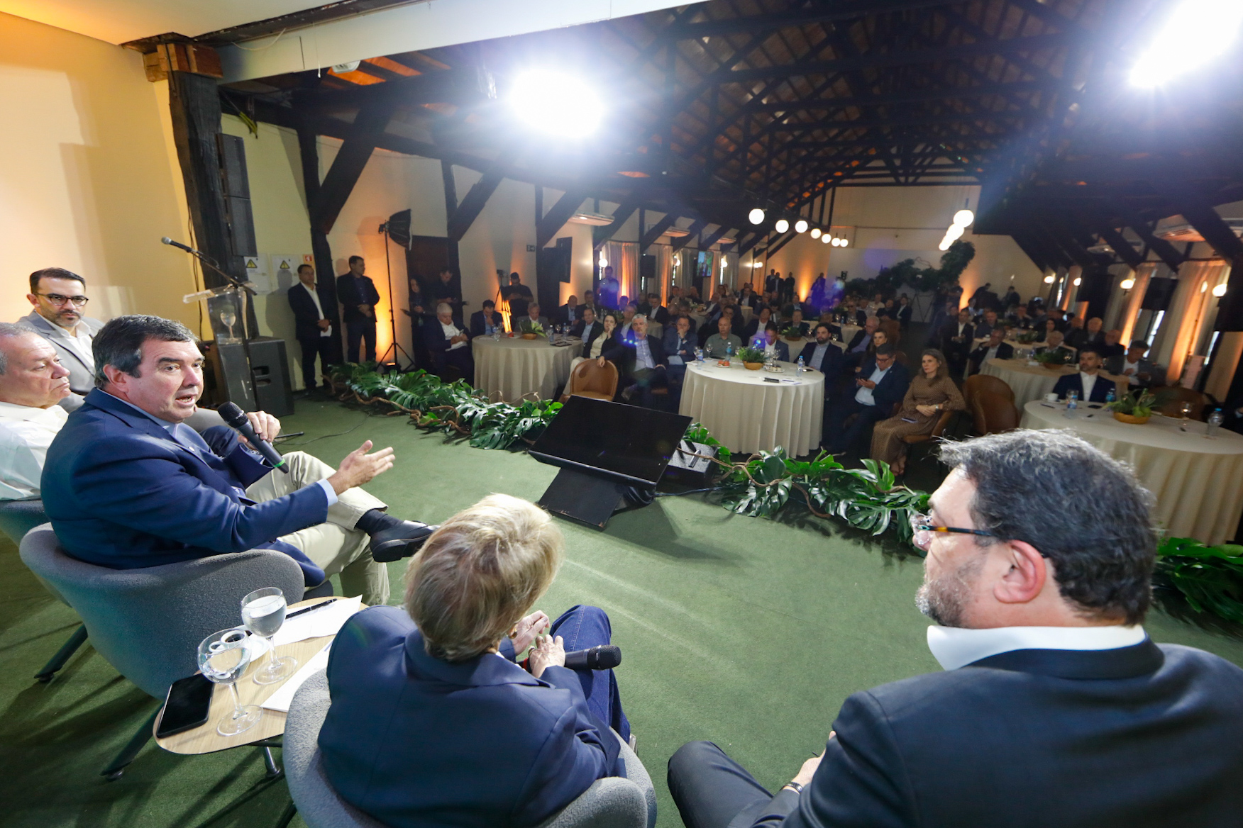 Mato Grosso do Sul cria cenário industrial de sucesso, com geração de empregos e destaque nacional Mato Grosso do Sul cria cenário industrial de sucesso, com geração de empregos e destaque nacional