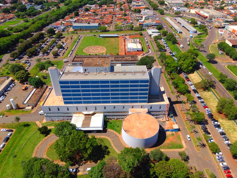 HRMS: saúde pública e gratuita com outro nível de entrega e resultado HRMS: saúde pública e gratuita com outro nível de entrega e resultado