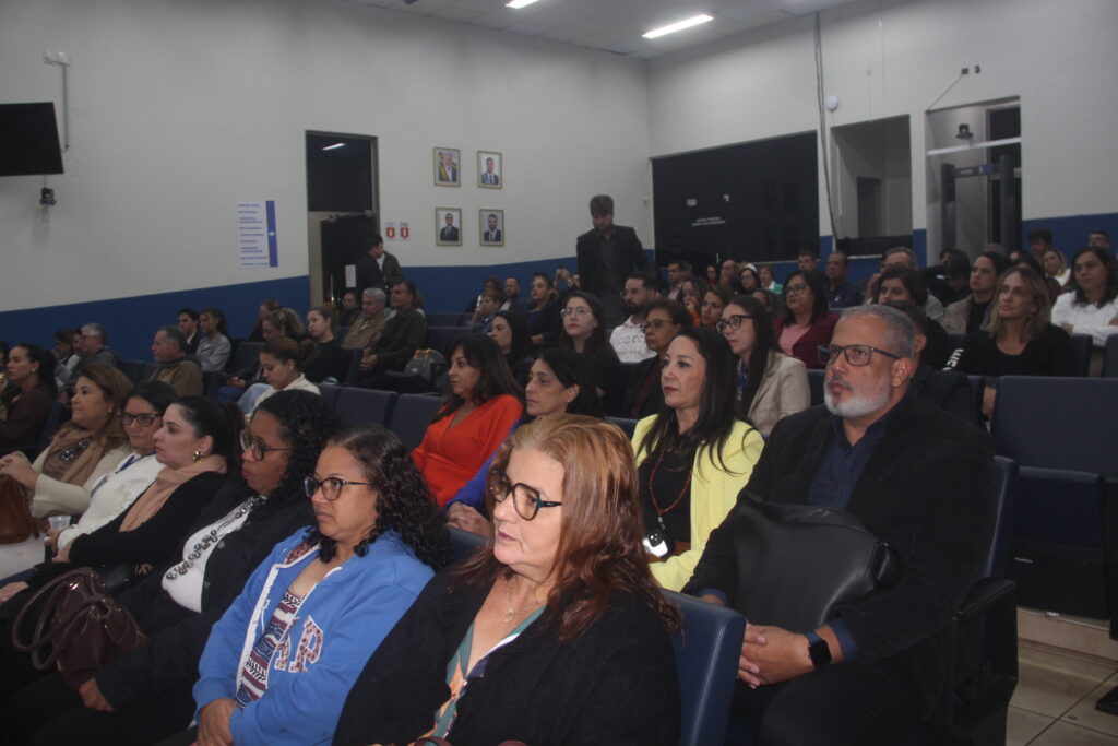 Entre avanços e novos desafios: Audiência Pública debate futuro da Educação em Três Lagoas Entre avanços e novos desafios: Audiência Pública debate futuro da Educação em Três Lagoas