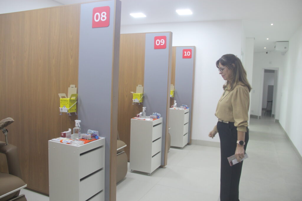 Unimed reinaugura laboratório moderno em Três Lagoas e celebra nova fase de superação e excelência Unimed reinaugura laboratório moderno em Três Lagoas e celebra nova fase de superação e excelência