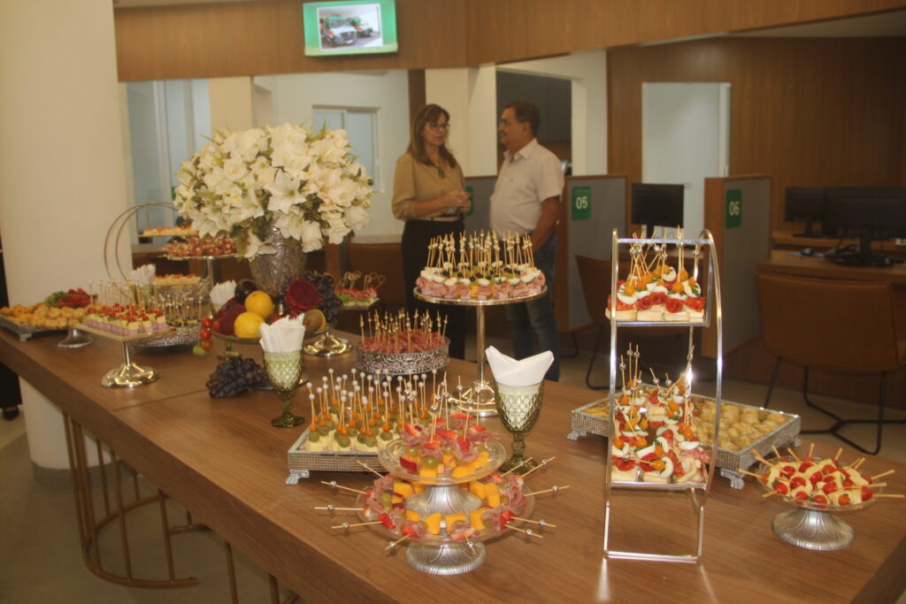 Unimed reinaugura laboratório moderno em Três Lagoas e celebra nova fase de superação e excelência Unimed reinaugura laboratório moderno em Três Lagoas e celebra nova fase de superação e excelência