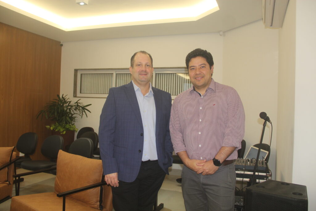 Unimed reinaugura laboratório moderno em Três Lagoas e celebra nova fase de superação e excelência Unimed reinaugura laboratório moderno em Três Lagoas e celebra nova fase de superação e excelência