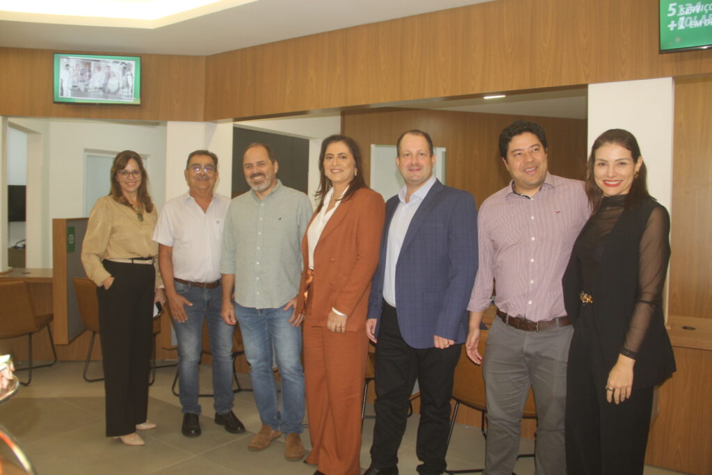 Unimed reinaugura laboratório moderno em Três Lagoas e celebra nova fase de superação e excelência Unimed reinaugura laboratório moderno em Três Lagoas e celebra nova fase de superação e excelência