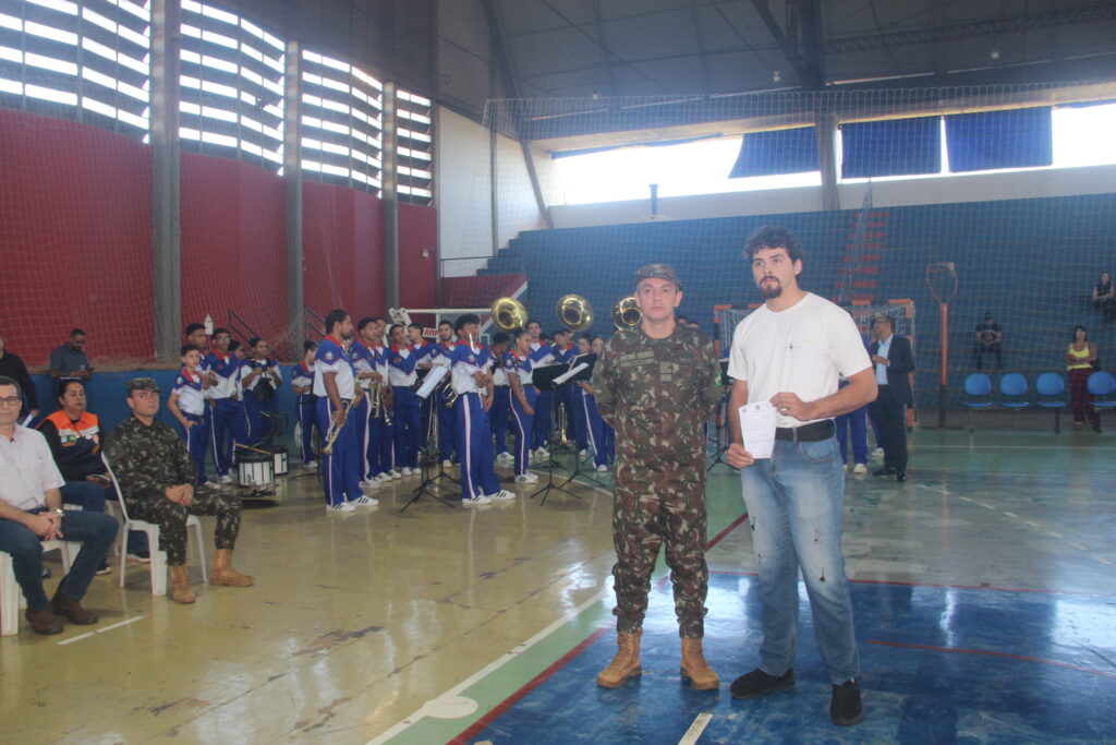 Patriotismo e compromisso com a Nação marcam Juramento à Bandeira em Três Lagoas