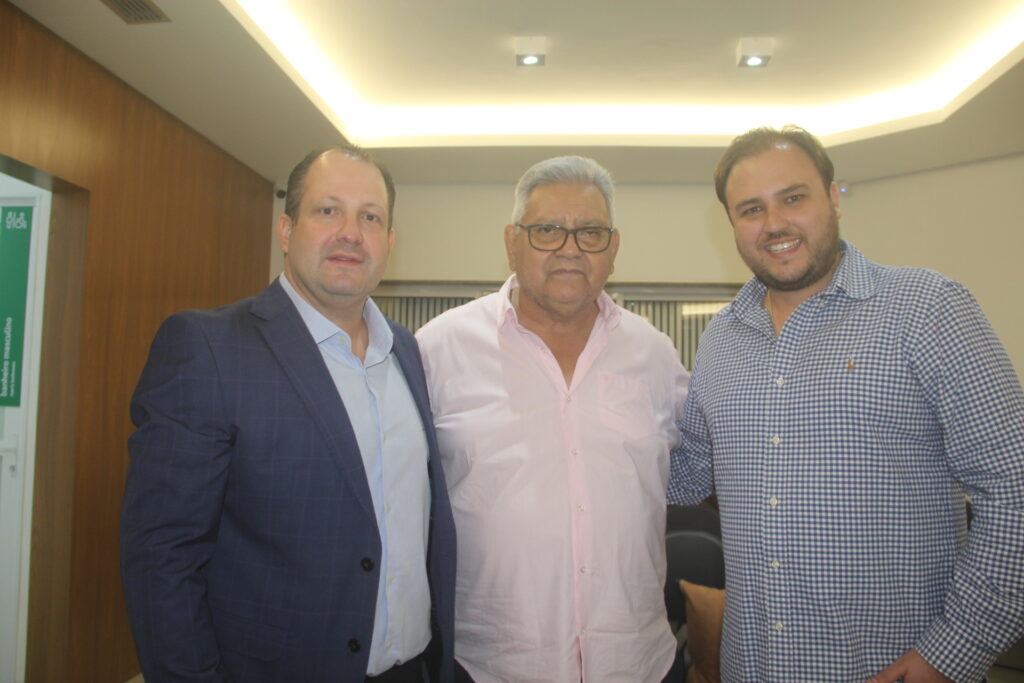 Unimed reinaugura laboratório moderno em Três Lagoas e celebra nova fase de superação e excelência Unimed reinaugura laboratório moderno em Três Lagoas e celebra nova fase de superação e excelência