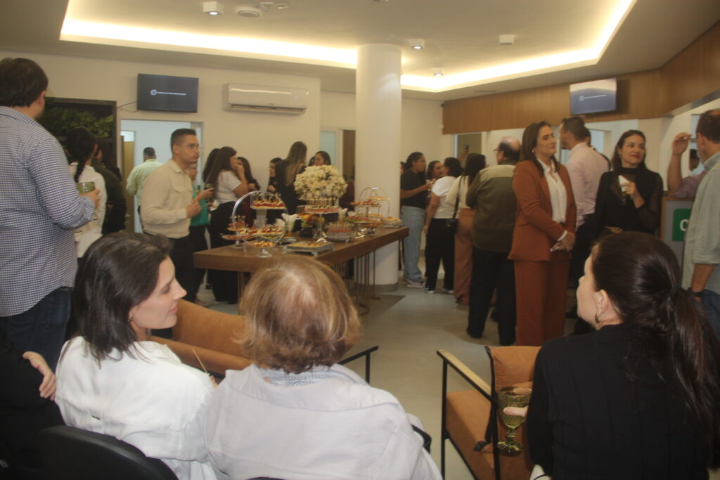 Unimed reinaugura laboratório moderno em Três Lagoas e celebra nova fase de superação e excelência Unimed reinaugura laboratório moderno em Três Lagoas e celebra nova fase de superação e excelência
