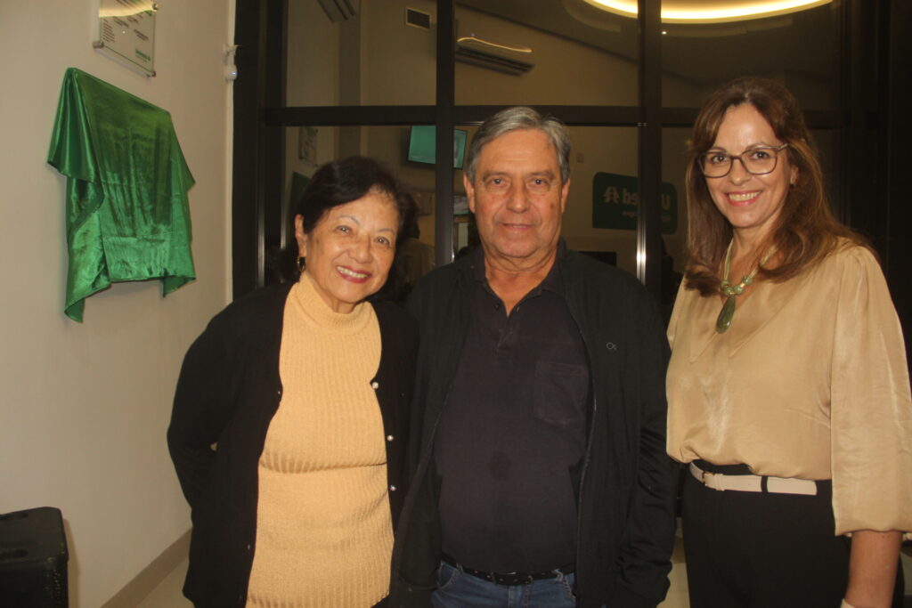 Unimed reinaugura laboratório moderno em Três Lagoas e celebra nova fase de superação e excelência Unimed reinaugura laboratório moderno em Três Lagoas e celebra nova fase de superação e excelência