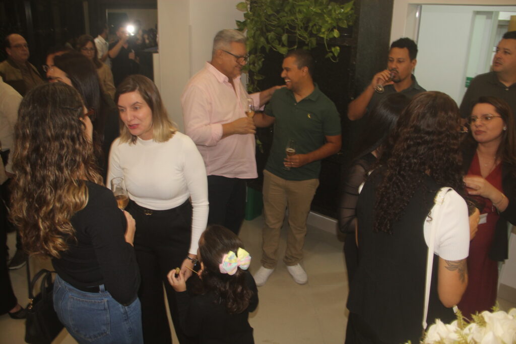 Unimed reinaugura laboratório moderno em Três Lagoas e celebra nova fase de superação e excelência Unimed reinaugura laboratório moderno em Três Lagoas e celebra nova fase de superação e excelência