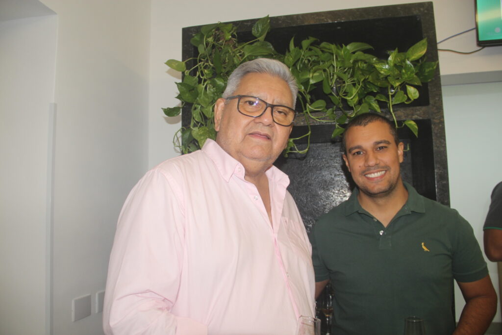 Unimed reinaugura laboratório moderno em Três Lagoas e celebra nova fase de superação e excelência Unimed reinaugura laboratório moderno em Três Lagoas e celebra nova fase de superação e excelência