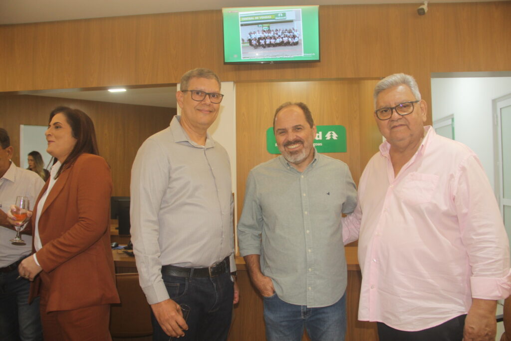 Unimed reinaugura laboratório moderno em Três Lagoas e celebra nova fase de superação e excelência Unimed reinaugura laboratório moderno em Três Lagoas e celebra nova fase de superação e excelência