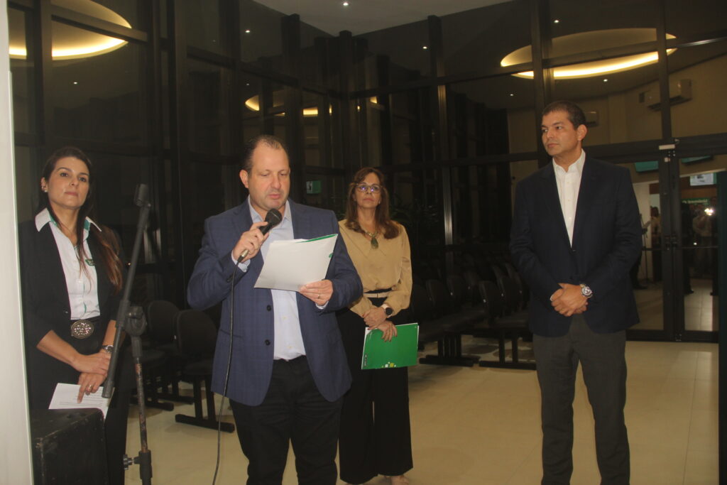 Unimed reinaugura laboratório moderno em Três Lagoas e celebra nova fase de superação e excelência Unimed reinaugura laboratório moderno em Três Lagoas e celebra nova fase de superação e excelência