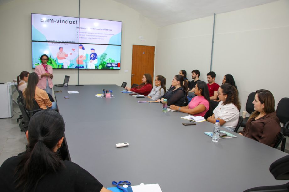 SEGOV recebe capacitação sobre prevenção da violência e assédio no ambiente de trabalho promovida pela SEGP