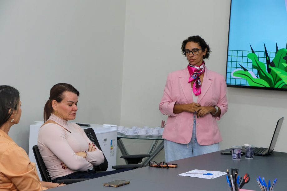 SEGOV recebe capacitação sobre prevenção da violência e assédio no ambiente de trabalho promovida pela SEGP