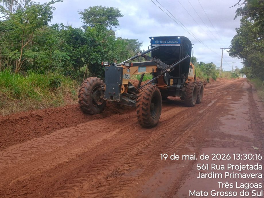 Prefeitura mantém força-tarefa permanente de manutenção urbana e rural Prefeitura mantém força-tarefa permanente de manutenção urbana e rural