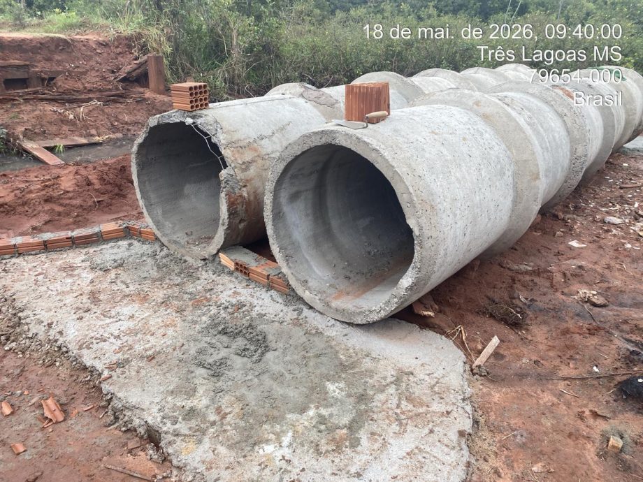 Prefeitura mantém força-tarefa permanente de manutenção urbana e rural Prefeitura mantém força-tarefa permanente de manutenção urbana e rural