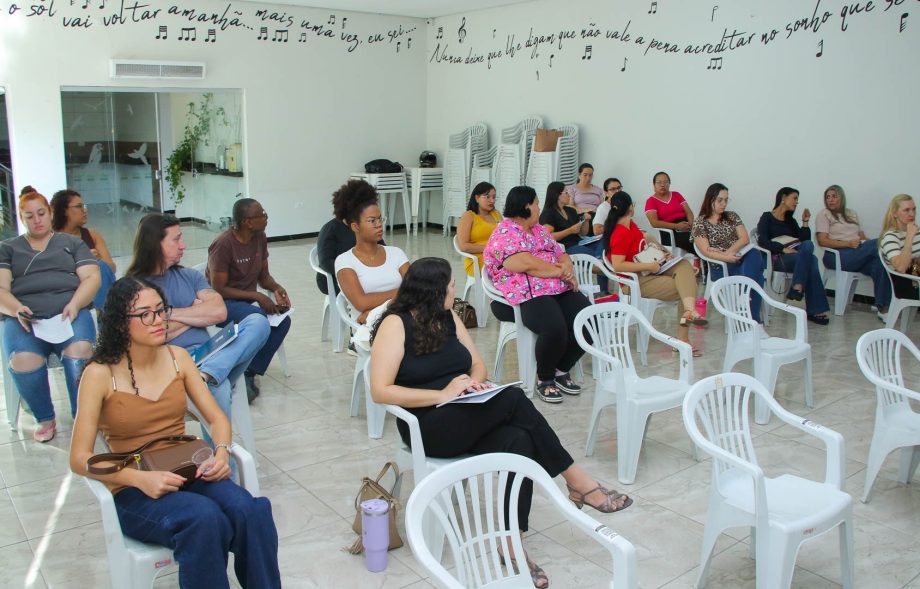 Profissionais de saúde participam de capacitação sobre inserção do Implanon Profissionais de saúde participam de capacitação sobre inserção do Implanon