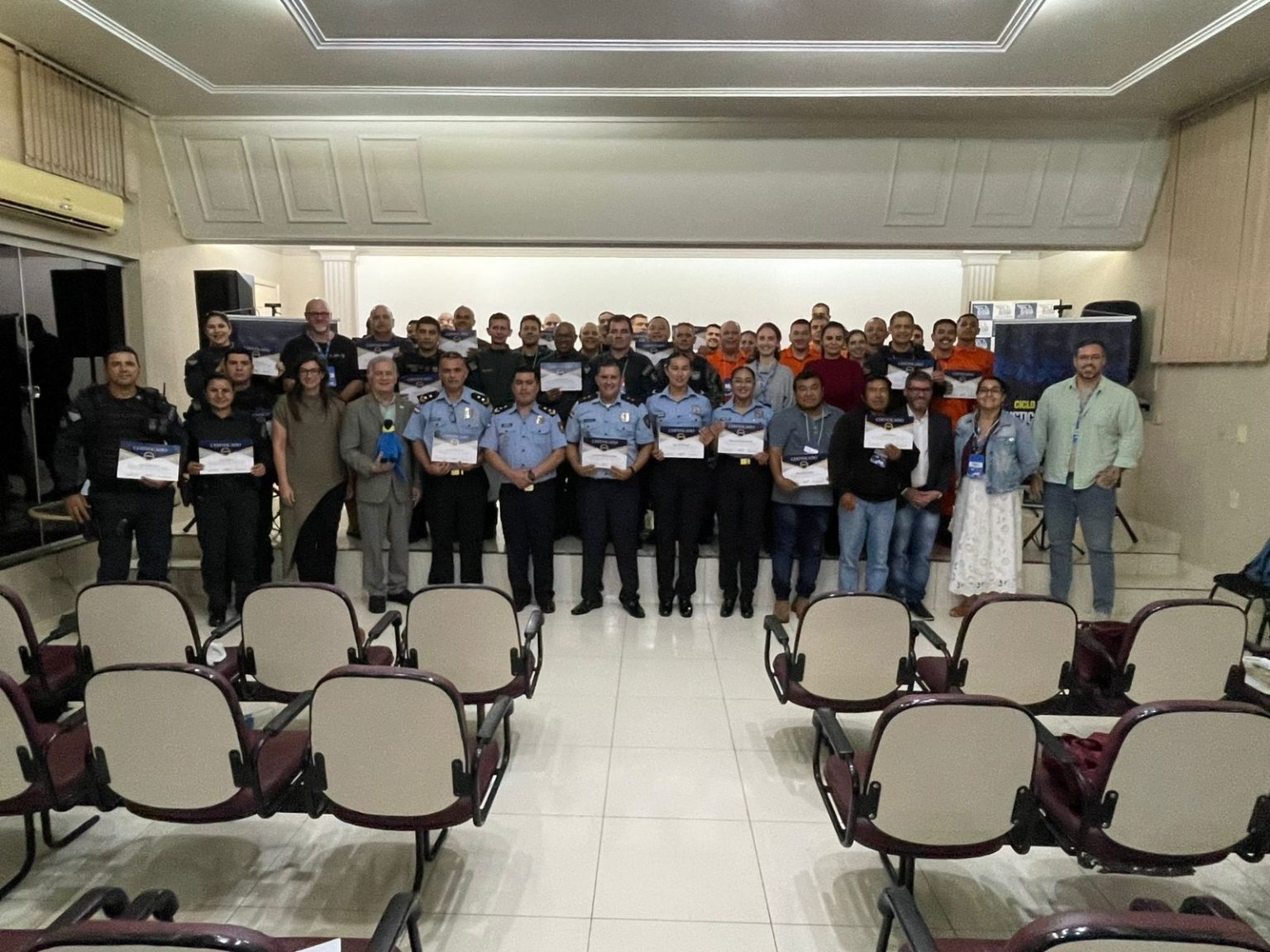 Formação em policiamento restaurativo aproxima culturas e fortalece cooperação internacional em MS