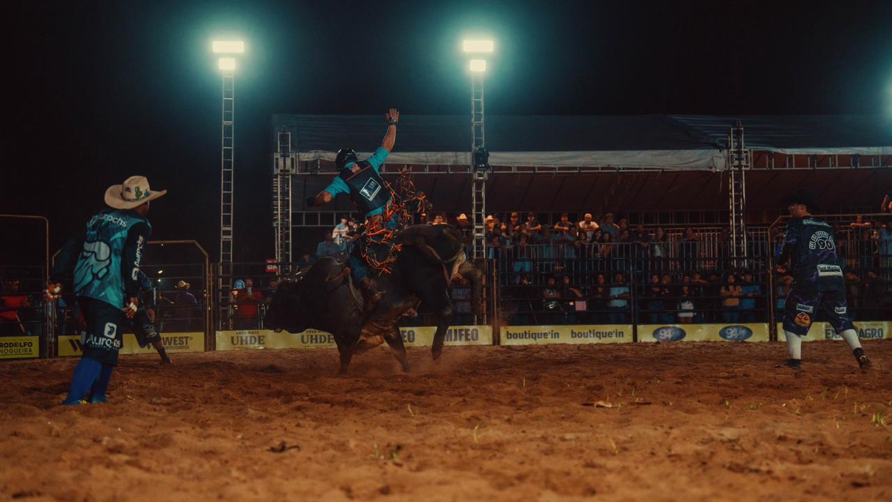 Sucesso na Expoagro 41ª Festa do Peão de Boiadeiro abre com grande público