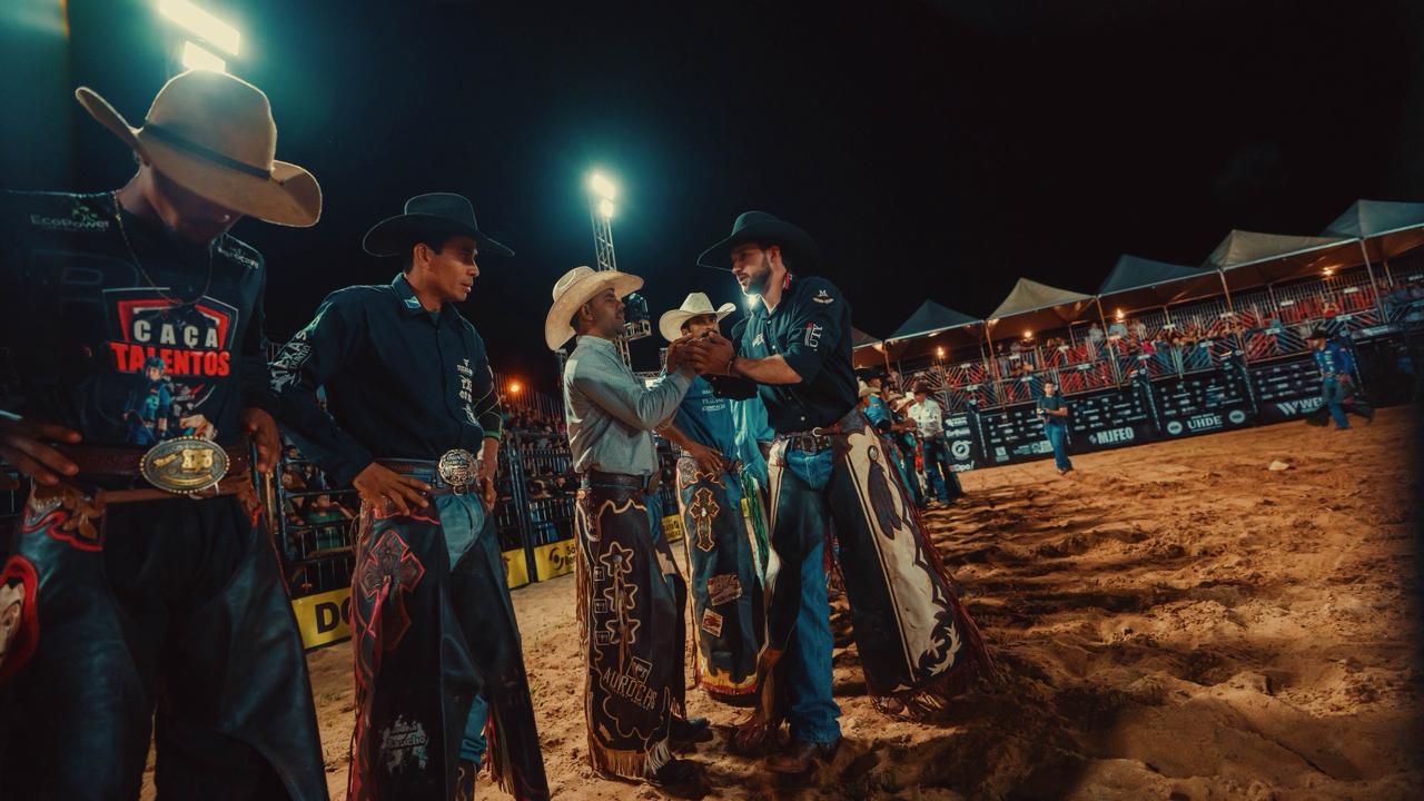 Sucesso na Expoagro 41ª Festa do Peão de Boiadeiro abre com grande público