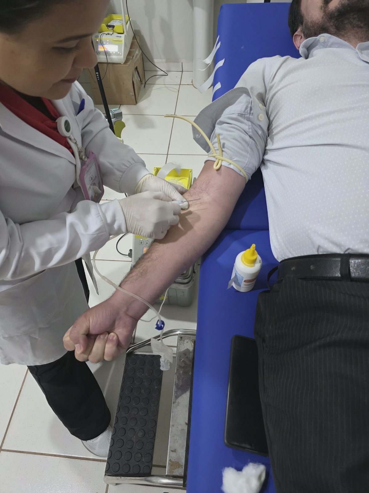 Solidariedade sobre rodas: ônibus do Hemosul aproxima doadores da rede de sangue em MS